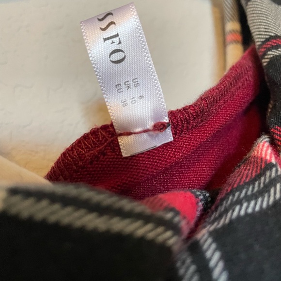 Women’s Red Plaid Print Panel Hooded Midi Dress Size 6 NWOT - Picture 9 of 11